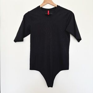 Spanx Suit Yourself Ribbed Crew Neck Short Sleeve Bodysuit in black